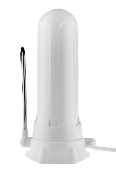 Бытовой напорный фильтр Гейзер 1УК Евро для жесткой воды