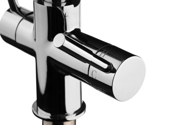 Смеситель для кухни Гейзер Lux с подключением к фильтру с питьевой водой