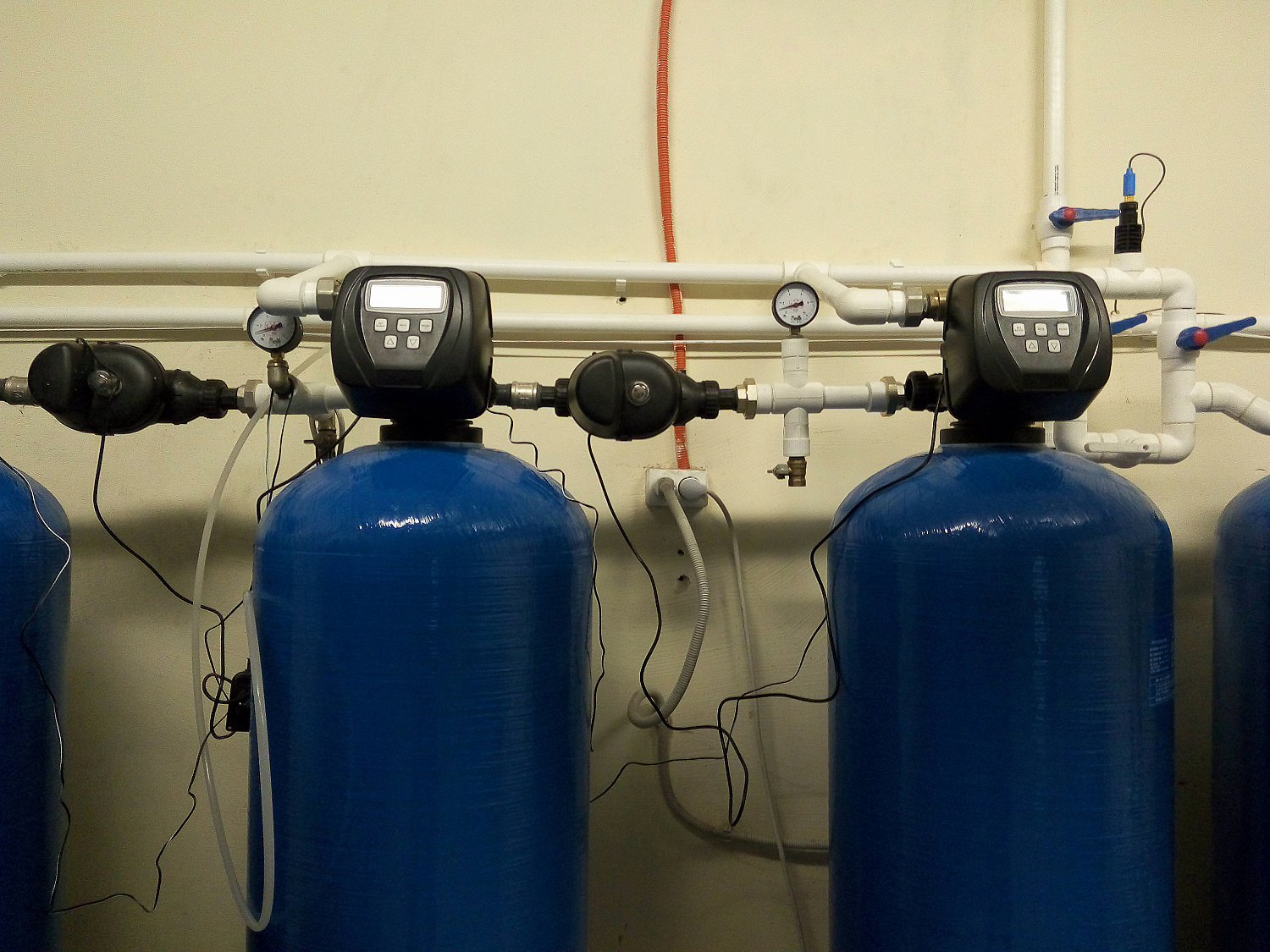 Закончен монтаж системы водоочистки для УОБ "Политехник"