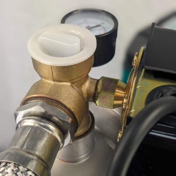 Насосная станция самовсасывающая центробежная SHIMGE JET370G2+24L